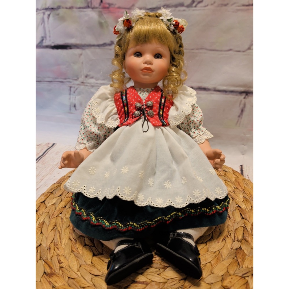 Danbury Mint Gretel Porcelain 18" Doll‎ By Susan Wakeen Vintage (Very Good +)